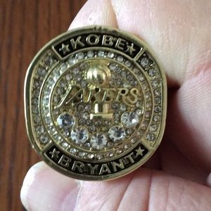 Kobe Bryant replica Gold Plated retirement ring